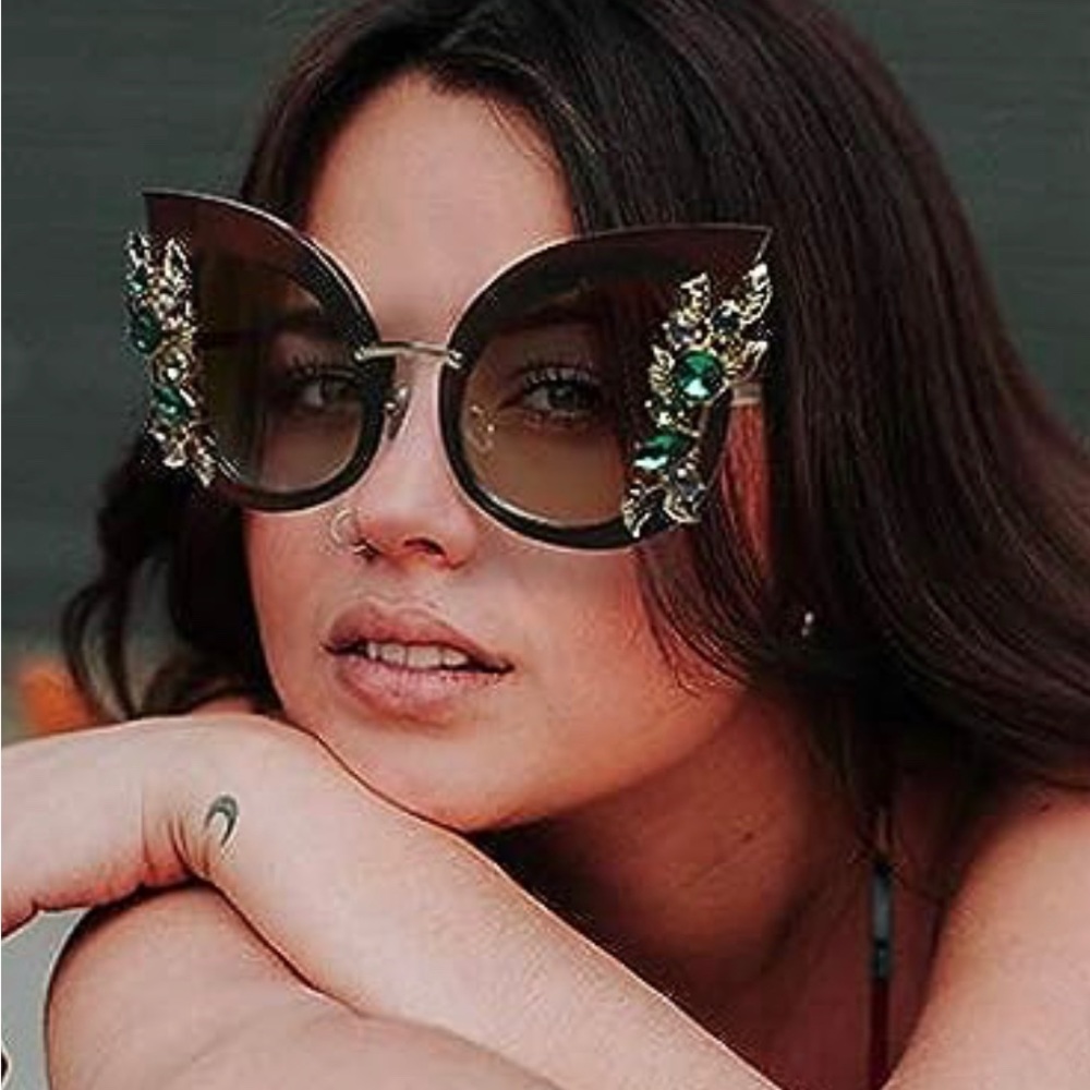 Blue cat eye butterfly rhinestone bling embellished sunglasses. - Picture 14 of 15